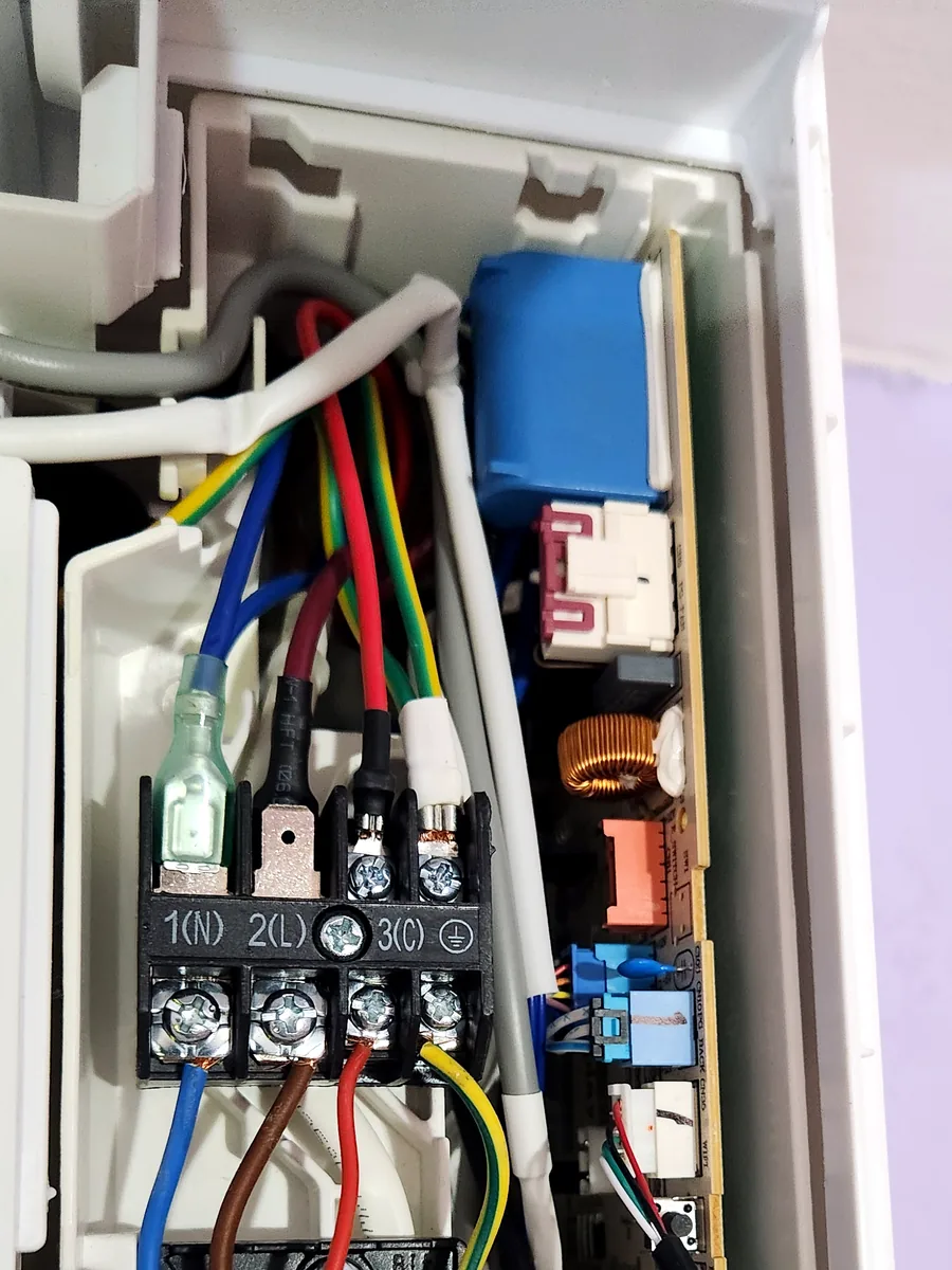 אבחון ותיקון חיווט במזגן